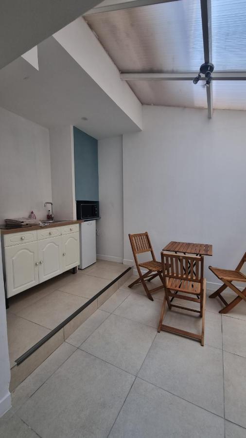 Appartement Calme Centre Ville A 80M Des Halles Narbonne Ngoại thất bức ảnh