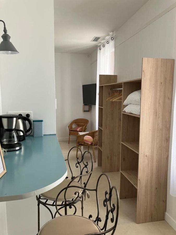 Appartement Calme Centre Ville A 80M Des Halles Narbonne Ngoại thất bức ảnh