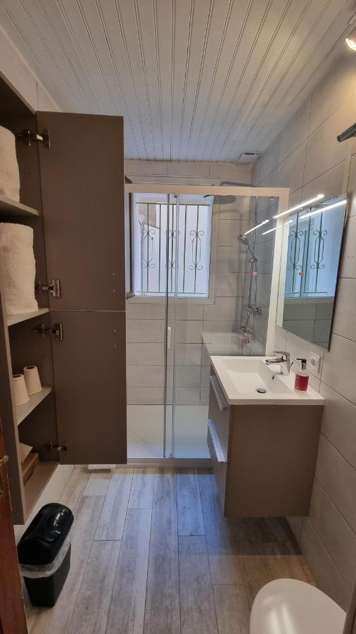 Appartement Calme Centre Ville A 80M Des Halles Narbonne Ngoại thất bức ảnh